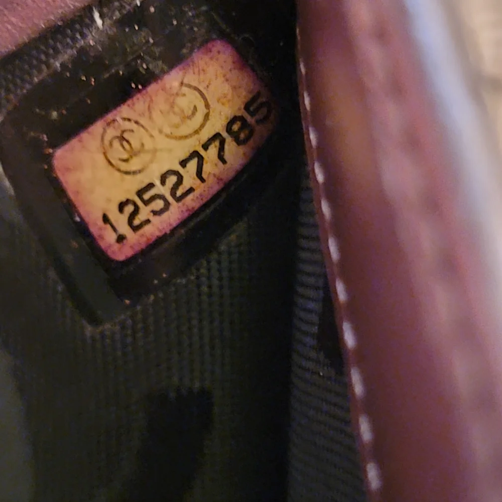 CHANEL | Lavender Cotton Club Interlocking CC Logo Compact Wallet 2008-'09 - Picture 9 of 16